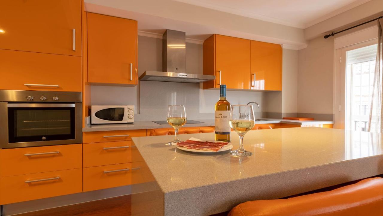 Apartamento Arenal - 3 Habitaciones セビリア エクステリア 写真