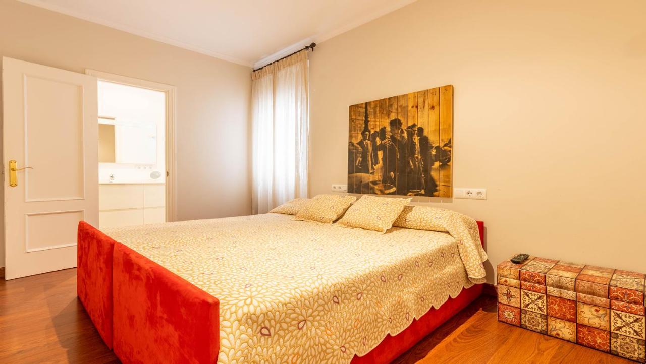 Apartamento Arenal - 3 Habitaciones セビリア エクステリア 写真