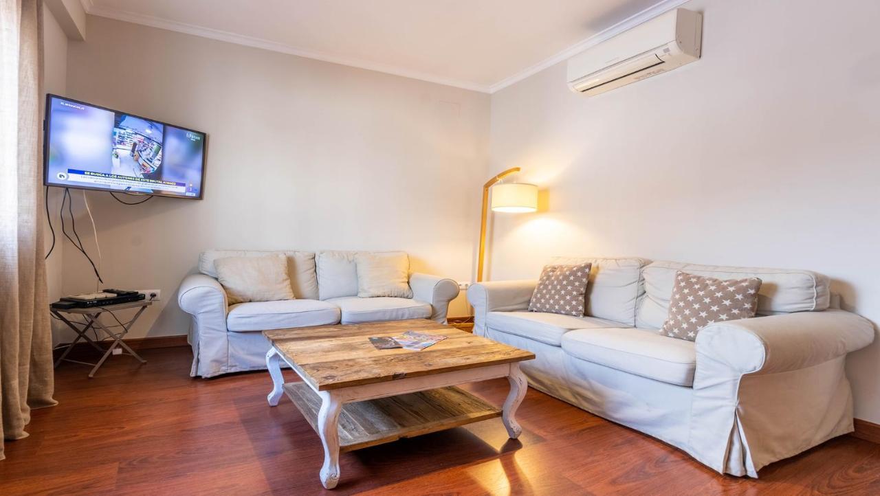 Apartamento Arenal - 3 Habitaciones セビリア エクステリア 写真