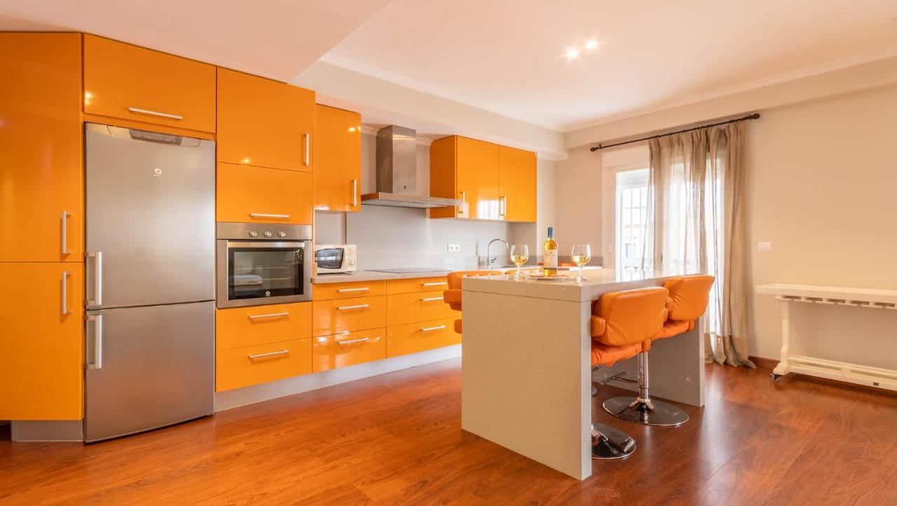 Apartamento Arenal - 3 Habitaciones セビリア エクステリア 写真